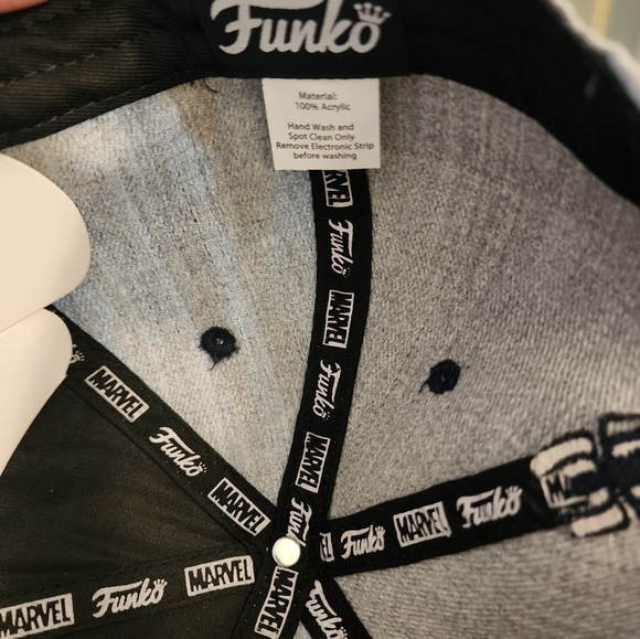 Amazing Spider-Man Gray & Blue Baseball Hat from Funko Marvel Collector Corps - Picture 4 of 4